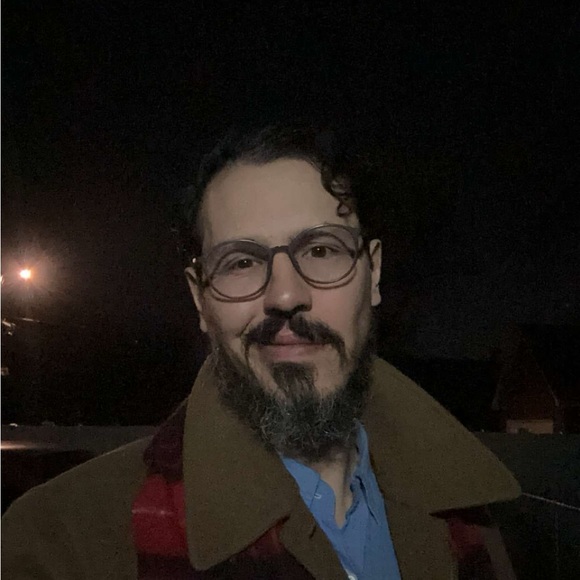 Meet your Posher, Matthew - Picture 2 of 5